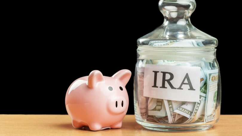 Ira Piggy Bank Glass Jar Cash